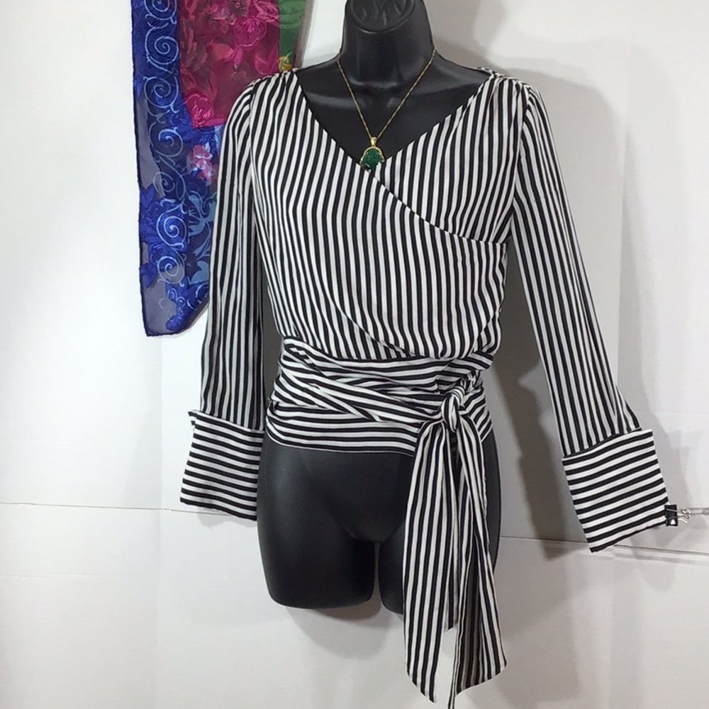 Alice + Olivia b/w silk stripe Alba crossover top XS